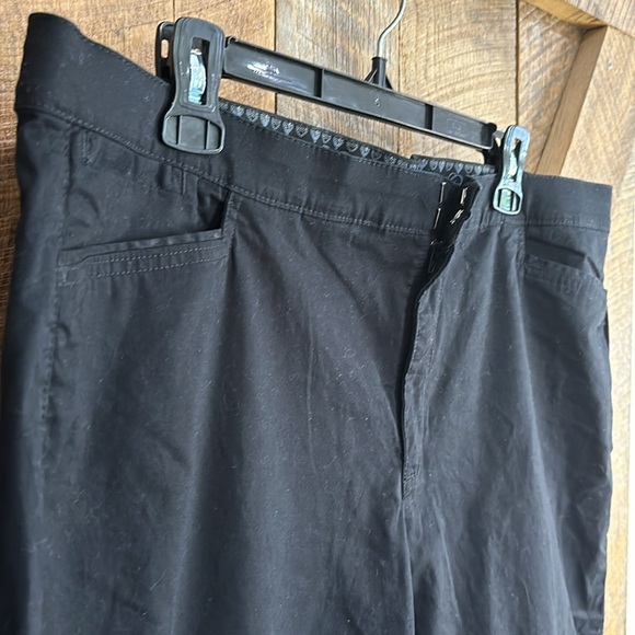 Bandolino comfort stretch waistband Maureen cotton capri black pants size 18 - Picture 5 of 11